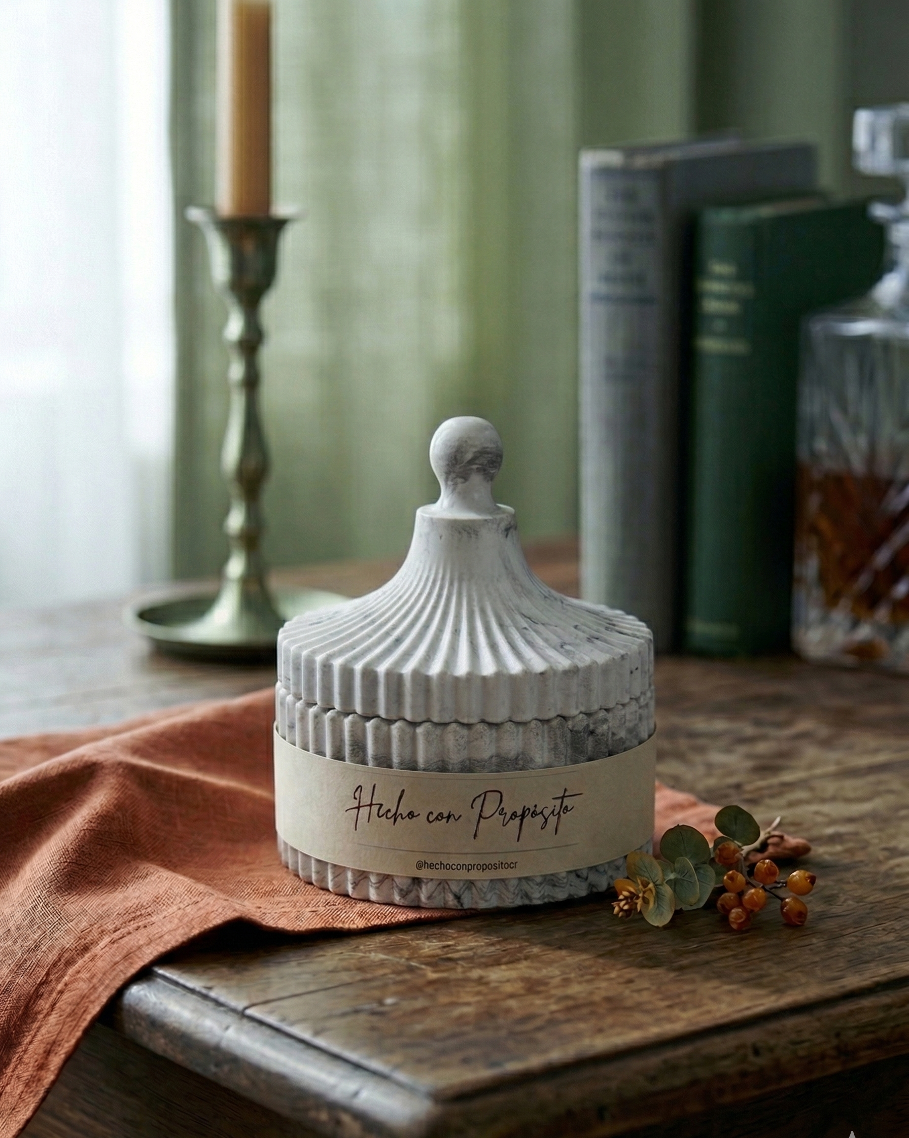 Joyero decorativo con veta negra marmoleada